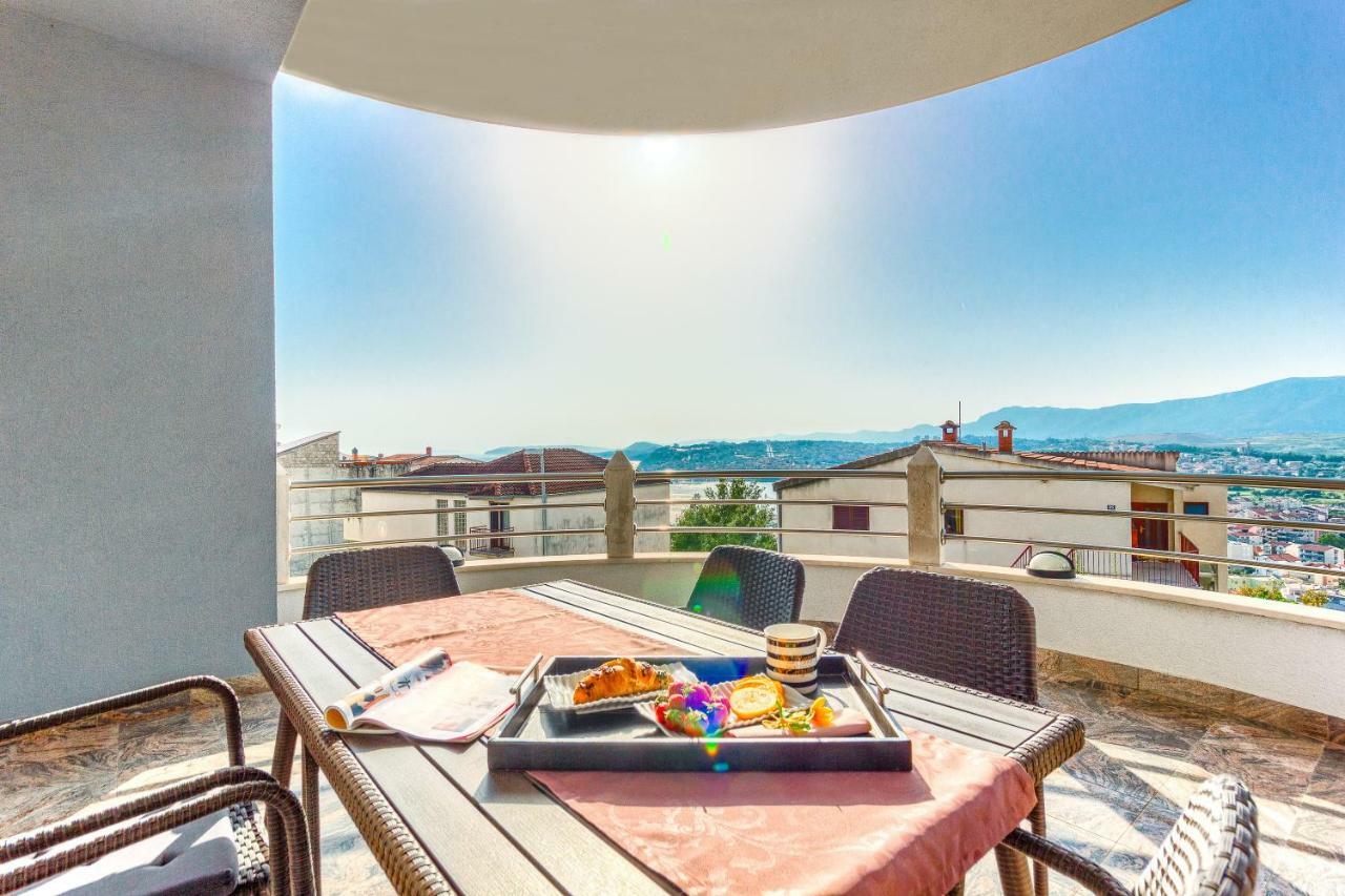 Apartments Pepa Podstrana Exterior photo
